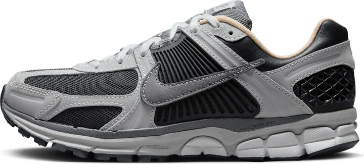 Nike Men's Zoom Vomero 5 Shoes in Grey | HV5982-001