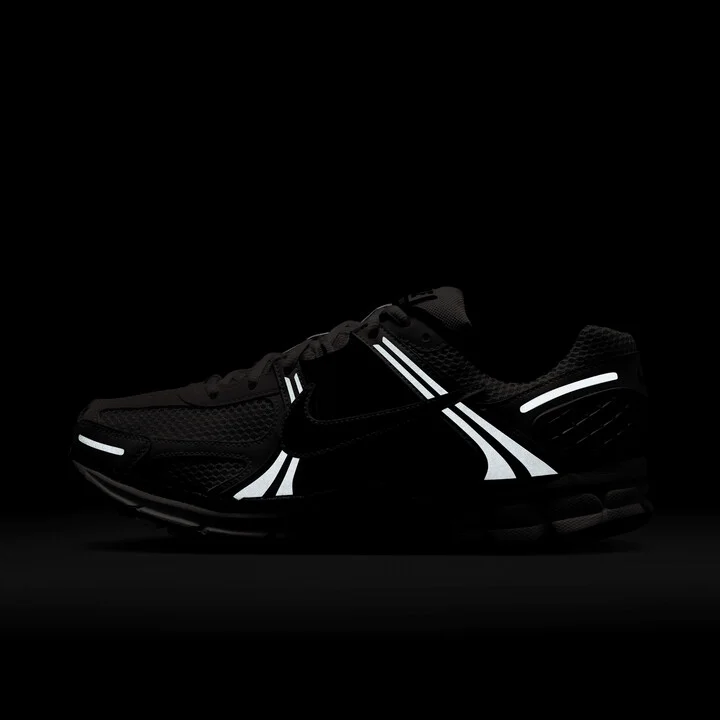 Nike Men's Zoom Vomero 5 Shoes in Pink | FB9149-600 - Image 11