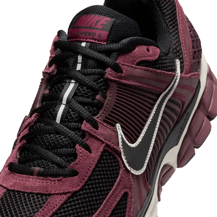 Nike Men's Zoom Vomero 5 Shoes in Red | HF1553-601 - Image 7