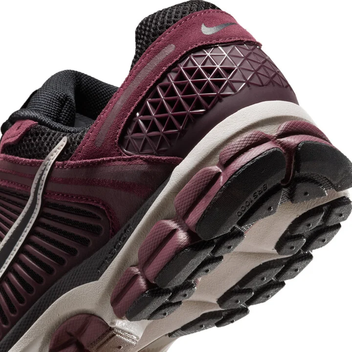 Nike Men's Zoom Vomero 5 Shoes in Red | HF1553-601 - Image 8