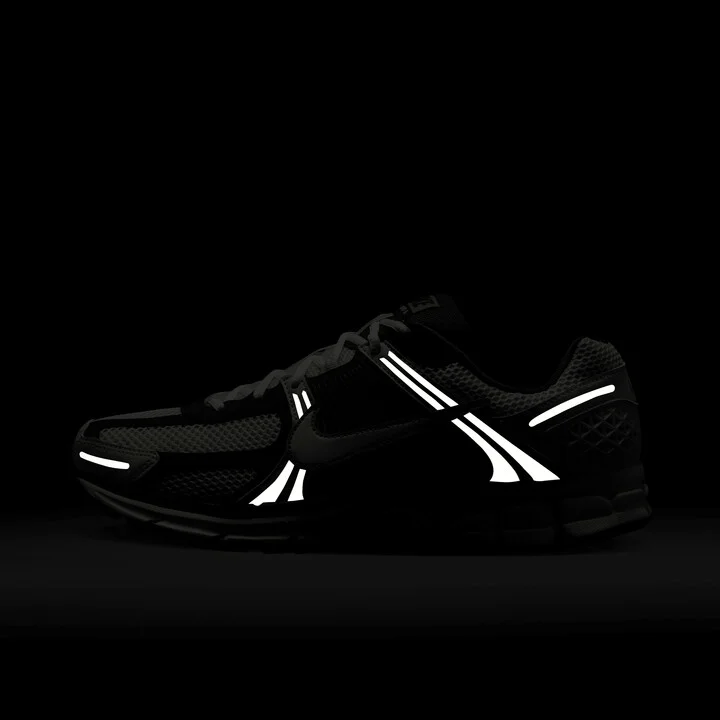 Nike Men's Zoom Vomero 5 Shoes in Yellow | IB4004-701 - Image 9
