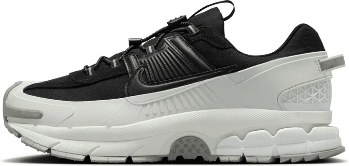 Nike Men's Zoom Vomero Roam Winterized Shoes in Black | FV2295-001