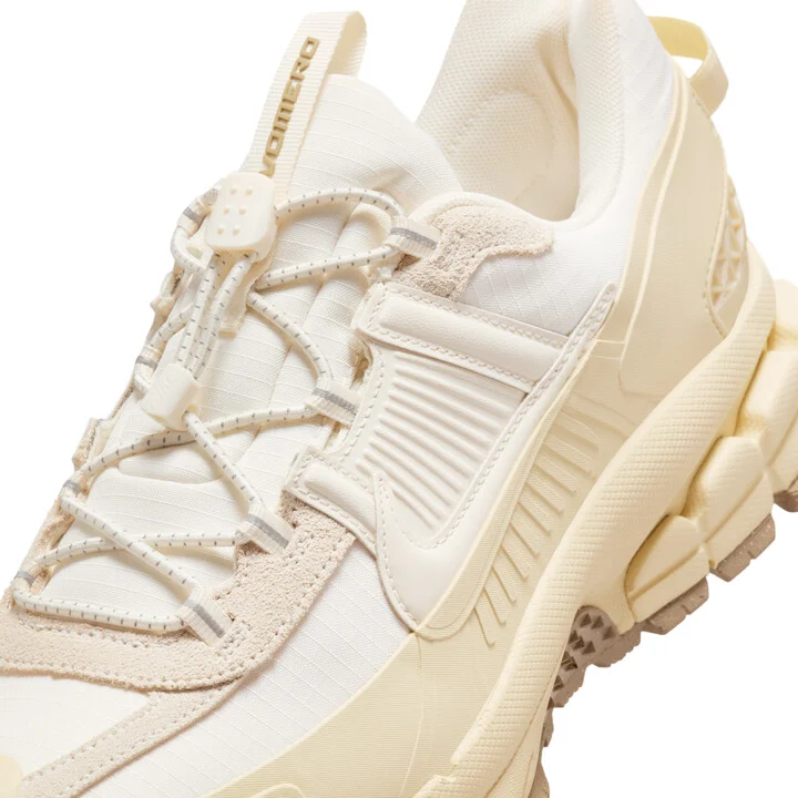 Nike Men's Zoom Vomero Roam Winterized Shoes in Brown | FV2295-101 - Image 7