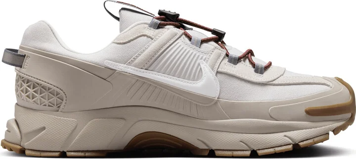 Nike Men's Zoom Vomero Roam Winterized Shoes in Grey | HV4294-009 - Image 3