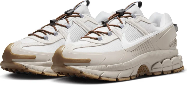 Nike Men's Zoom Vomero Roam Winterized Shoes in Grey | HV4294-009 - Image 5