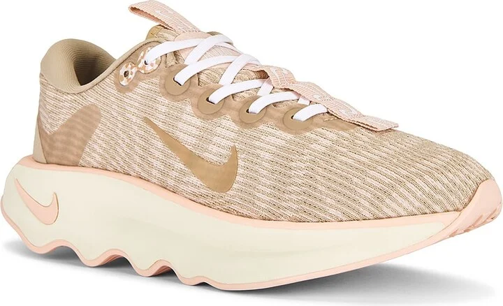 Nike Motiva Sneaker in Blush - Image 2