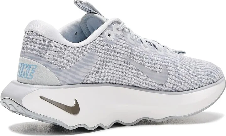 Nike Motiva Women's Walking Shoes Photon Dust/Photon Dust/Light Smoke Grey : 10.5 B - Medium, Synthetic - Image 3