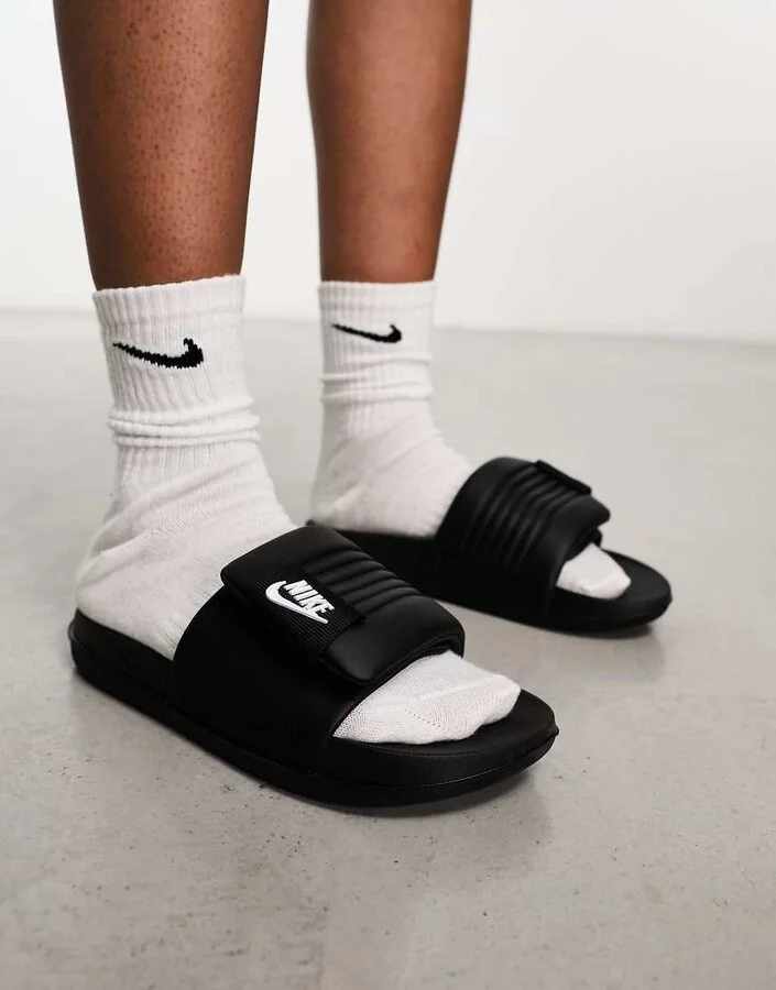Nike Offcourt Adjust sliders in black - Image 2