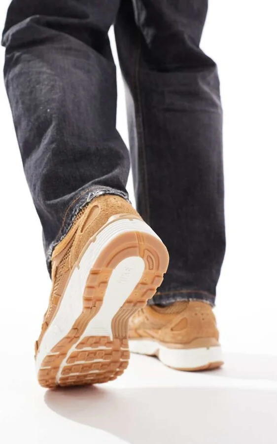 Nike P-6000 sneakers in beige - Image 3