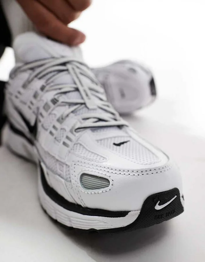 Nike P-6000 sneakers in silver and white - Image 4