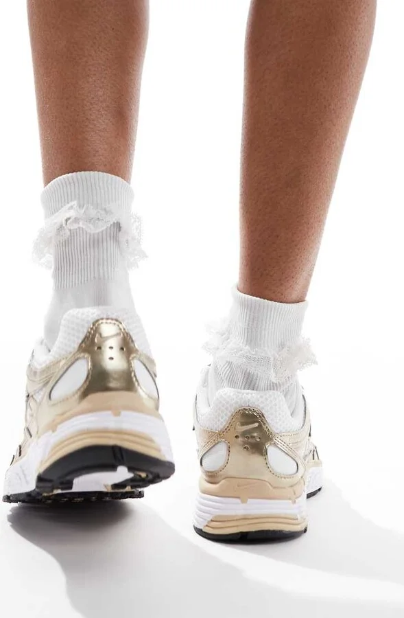 Nike P-6000 sneakers in white and gold - Image 3