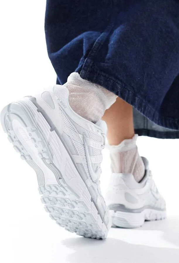Nike P-6000 sneakers in white and silver - Image 2