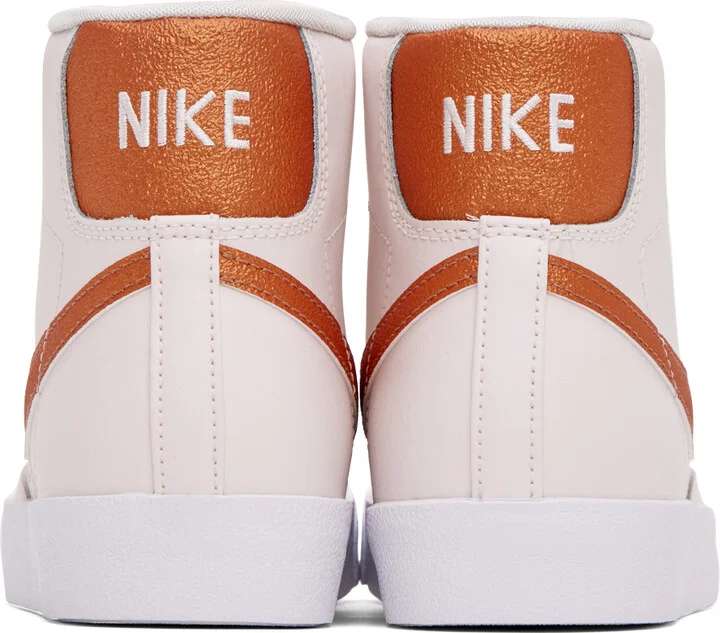 Nike Pink Blazer '77 ESS Mid Sneakers - Image 2