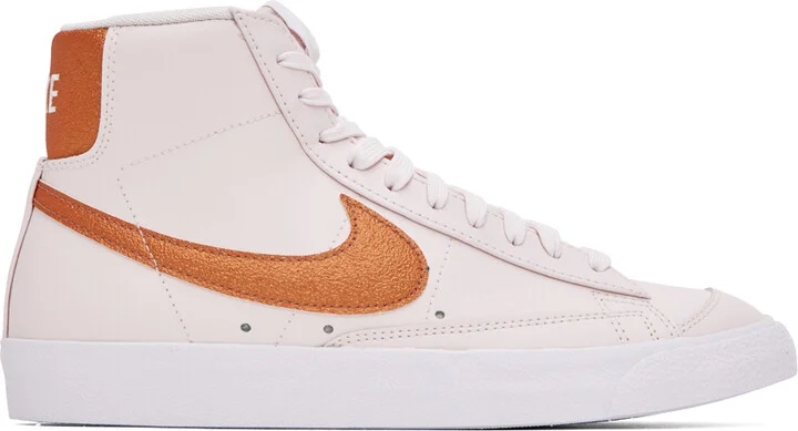 Nike Pink Blazer '77 ESS Mid Sneakers