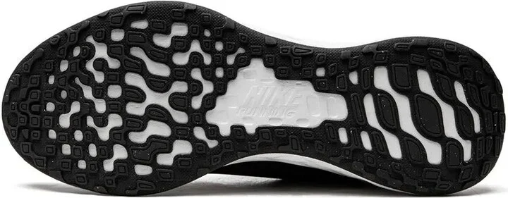 Nike Revolution 6 NN "Black/University Red" sneakers - Image 4
