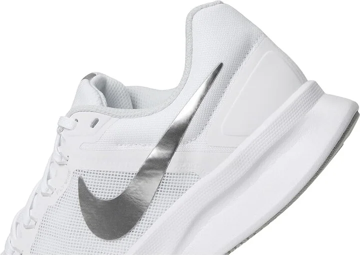 Nike Run Swift 3 Women's Shoes White/Metallic Silver/Pure Platinum : 11.5 B - Medium - Image 7