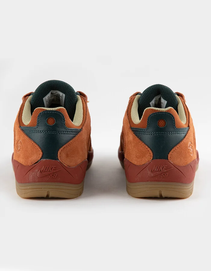 NIKE SB Vertebrae Skate Shoes - Image 4