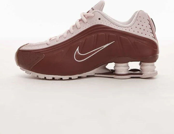 Nike Shox R4 sneakers in light pink - Image 2