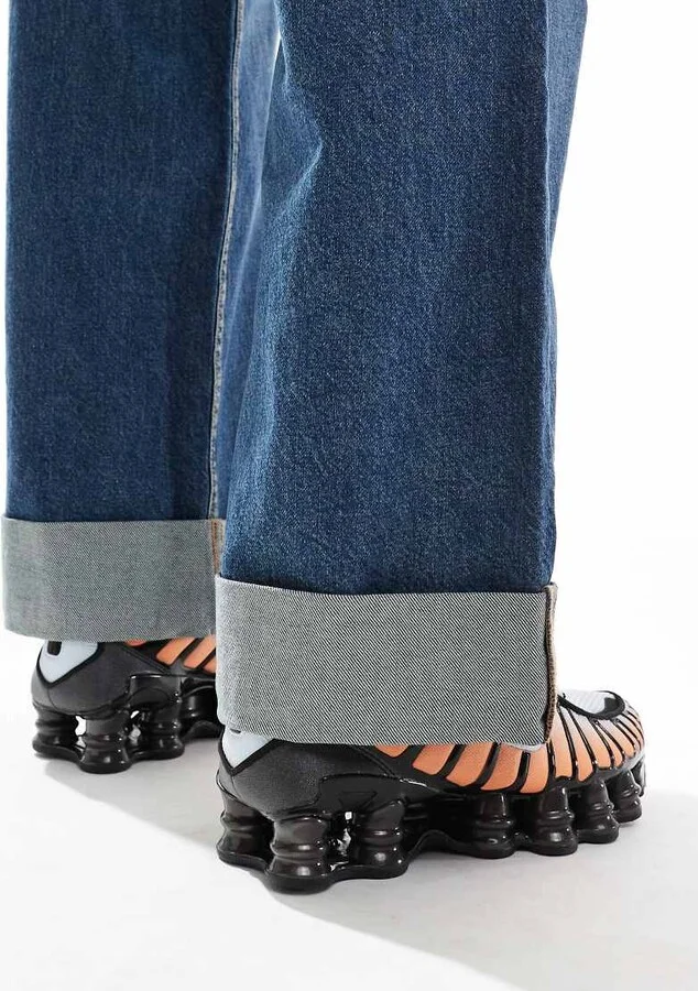 Nike Shox TL sneakers in blue and orange - Image 3
