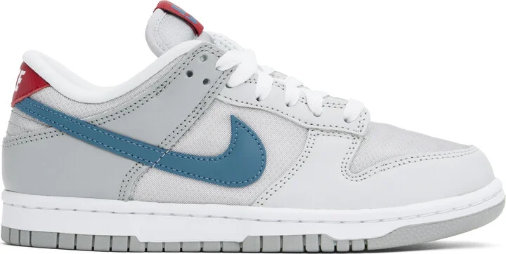 Nike Silver Dunk Low Sneakers