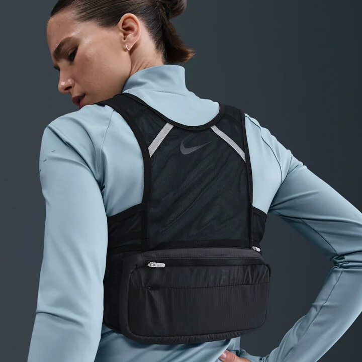 Nike Unisex Transform Packable Running Vest in Black | N1002042-013 - Image 4