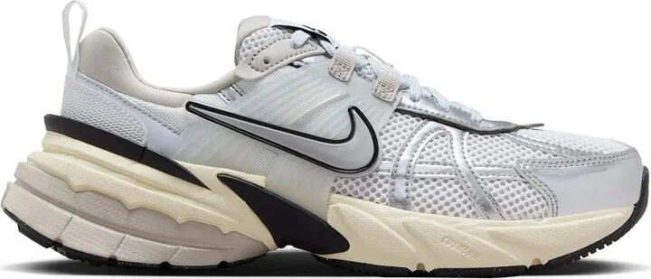 Nike V2K Run Sneaker