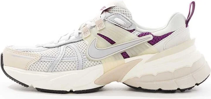 Nike V2K Run sneakers in beige and silver - Image 3