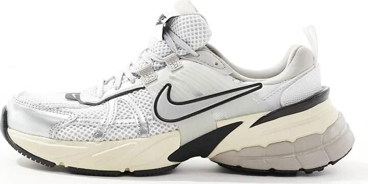 Nike V2K Run sneakers in white and silver - Image 2