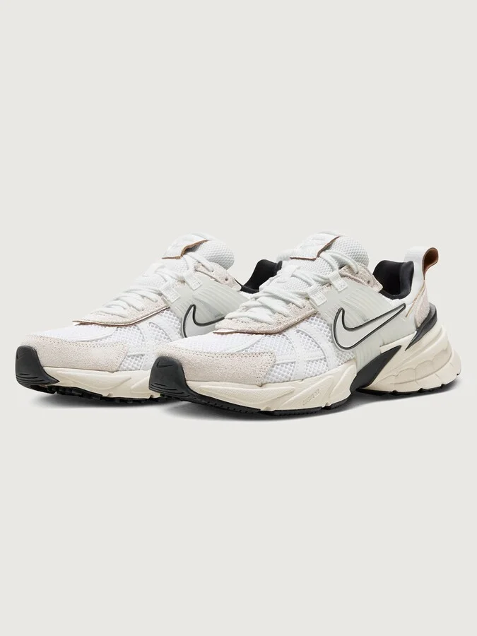 Nike V2K Run - Summit White/ Chrome / White / LT Orewood Brn - Image 2