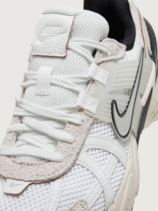 Nike V2K Run - Summit White/ Chrome / White / LT Orewood Brn - Image 4