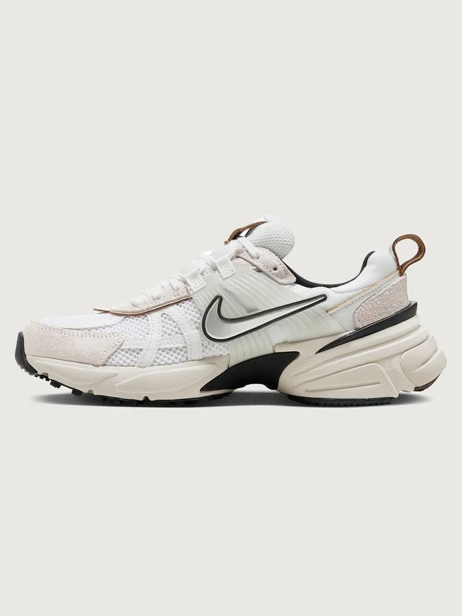 Nike V2K Run - Summit White/ Chrome / White / LT Orewood Brn - Image 5