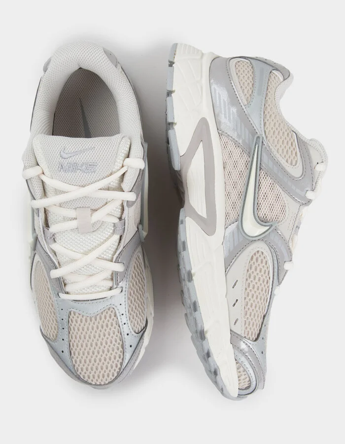 NIKE V5 RNR Mens Shoes - Image 5