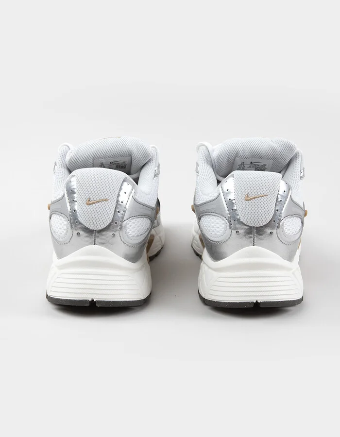 NIKE V5 RNR Mens Shoes - Image 4