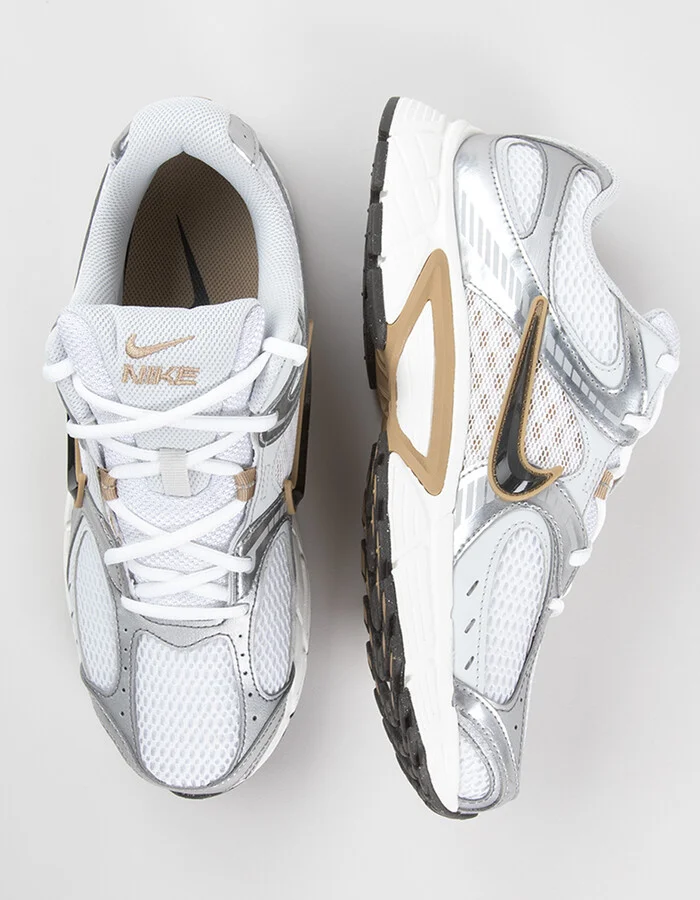 NIKE V5 RNR Mens Shoes - Image 6