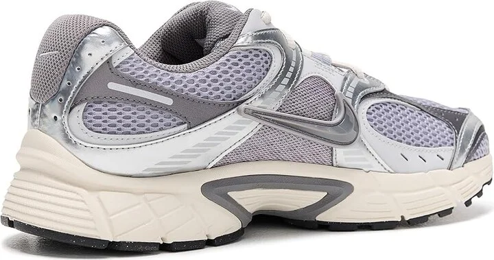 Nike V5 RNR Men's Shoes Cement Grey/Cement Grey/Grey Fog : 8 M, Synthetic - Image 3
