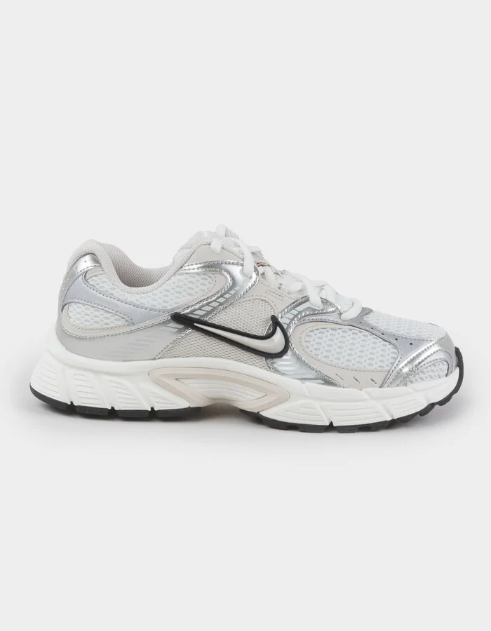 NIKE V5 RNR Womens Shoes