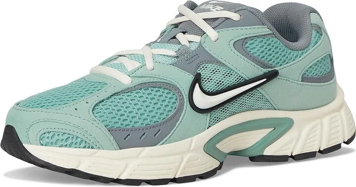 Nike V5 Runner Women's Shoes Cannon/Pale Ivory/Cool Grey/Black/Black : 8 B - Medium - Image 5