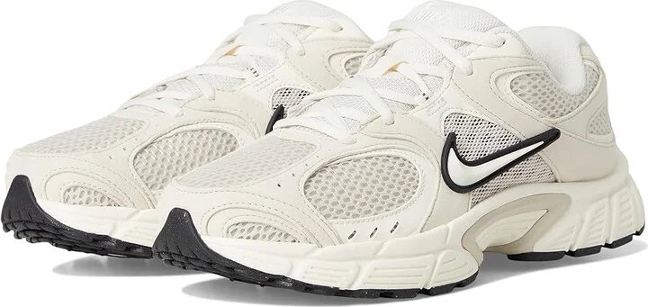 Nike V5 Runner Women's Shoes Light Orewood Brown/Pale Ivory/Black/Black : 9.5 B - Medium