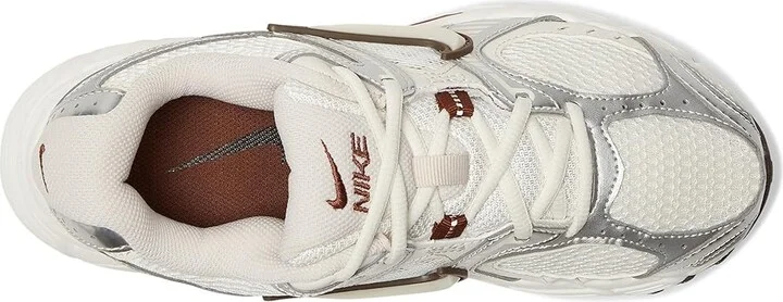 Nike V5 Runner Women's Shoes Sail/Light Orewood Brown/Fauna Brown/Phantom/Baroque Brown : 11.5 B - Medium - Image 2