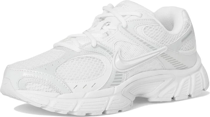 Nike V5 Runner Women's Shoes White/White/Black/Metallic Silver : 8 B - Medium - Image 5