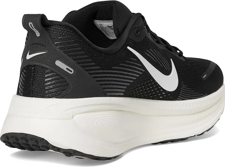 Nike Vomero 18 Men's Shoes Black/Summit White/Coconut Milk : 6.5 D - Medium, Textile - Image 4
