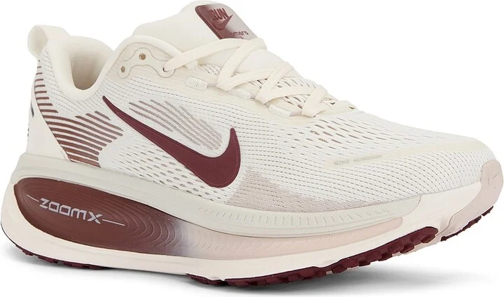 Nike Vomero 18 Sneaker in Cream,Burgundy - Image 2