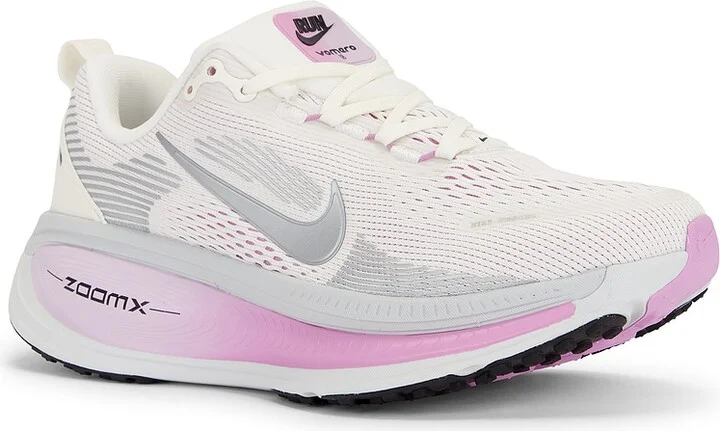 Nike Vomero 18 Sneaker in Cream,Pink - Image 2