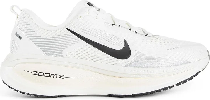 Nike Vomero 18 Sneakers