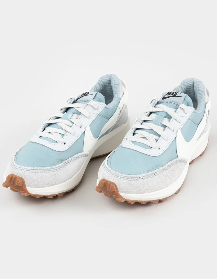 NIKE Waffle Debut Womens Shoes - Image 2
