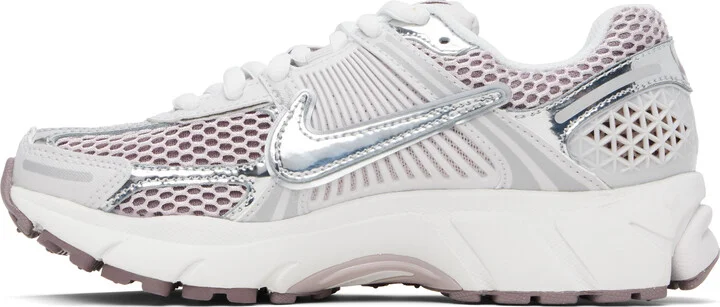 Nike White & Silver Zoom Vomero 5 Sneakers - Image 3