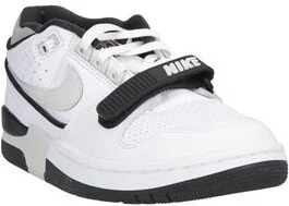 Nike Woman Sneakers - Image 2