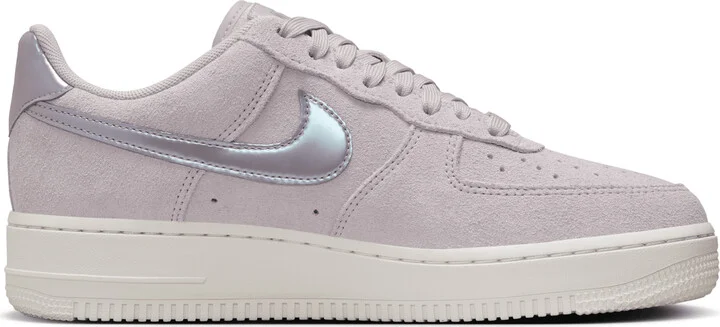 Nike Women's Air Force 1 '07 SE Shoes in Purple | HJ4401-001 - Image 3