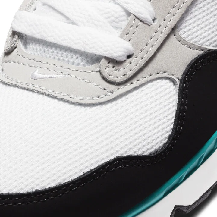 Nike Women's Air Max Correlate Shoes in White | 511417-136 - Image 7