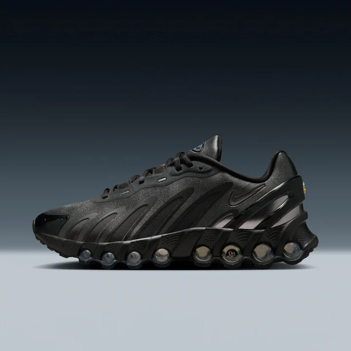 Nike Women's Air Max Dn8 Shoes in Black | HF5509-002